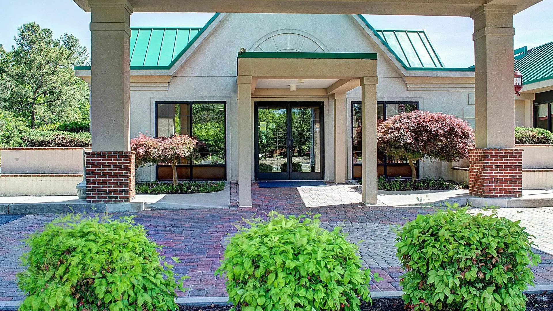 Quality Inn North Richmond